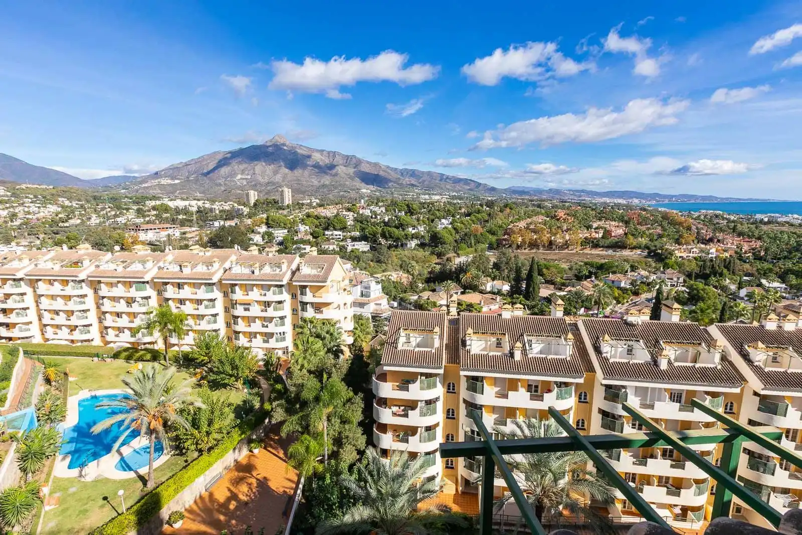 Apartamento con piscina en venta en Avenida de Manolete 11, imagen 6