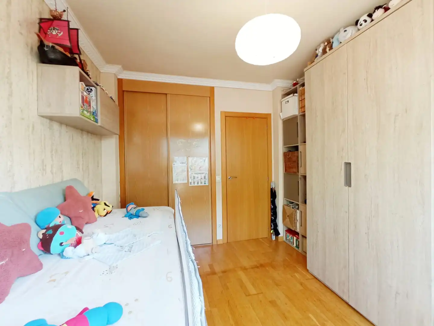 Dormitori de Pis en venda en Burgos amb Calefacció, Parquet i Traster