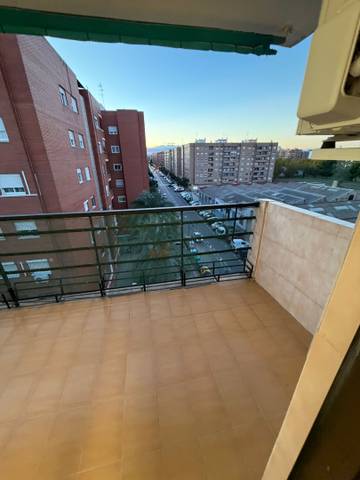 Piso en Venta en Avinguda del Primer de Maig en L'Hort de Senabre