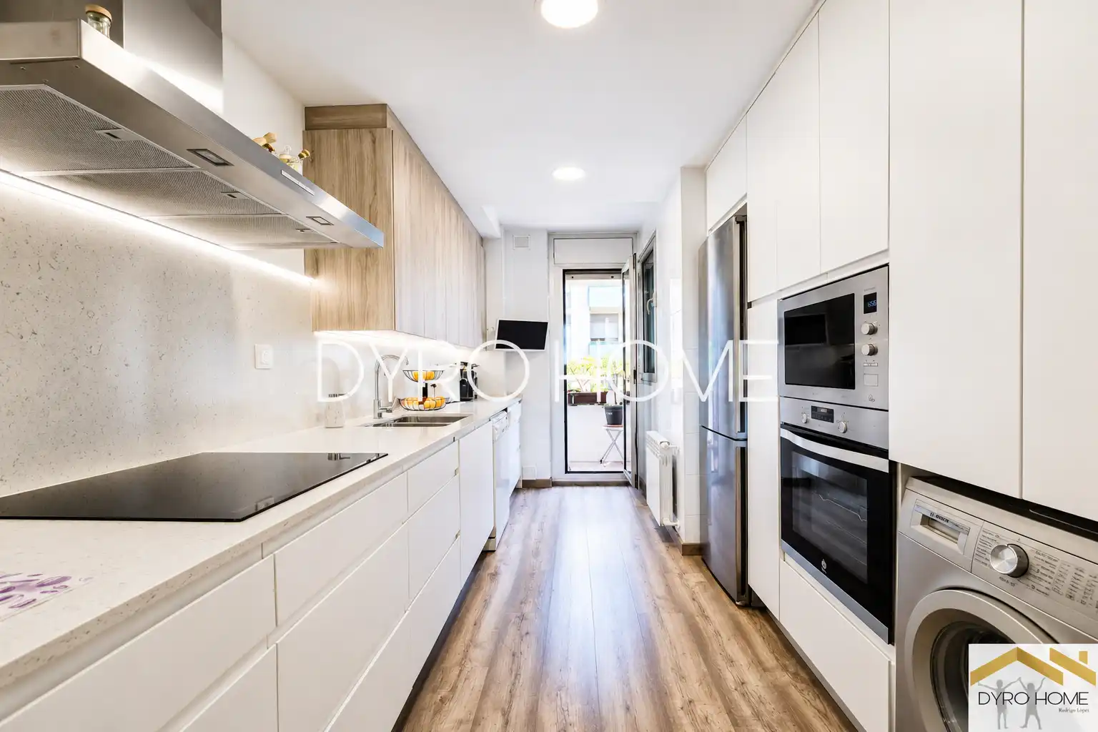Küche von Wohnung zum Verkauf in Barcelona mit Heizung und Terrasse