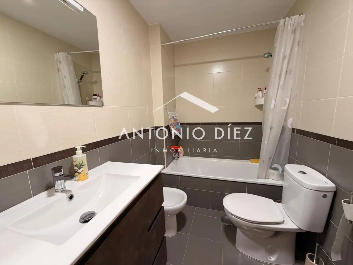 Bathroom of Duplexes for sale in Aspe  with Air Conditioner, Terrace and Storage room