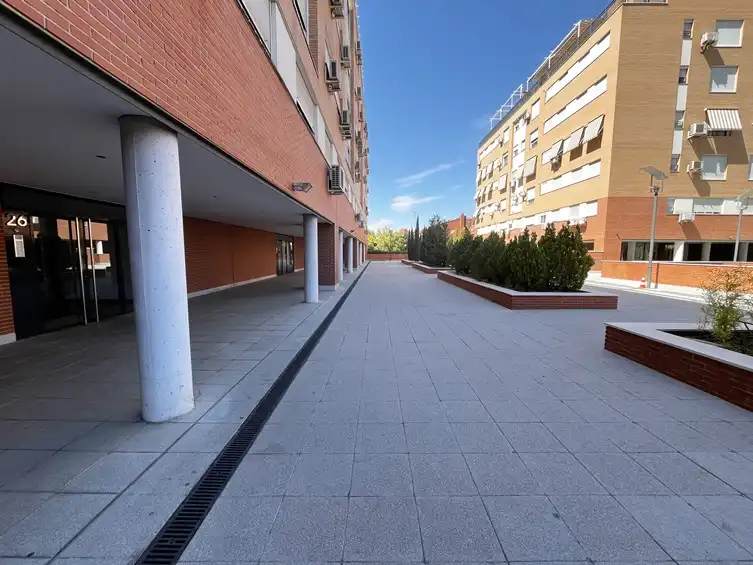 Terrassa de Pis de lloguer en Madrid amb Calefacció, Parquet i Traster