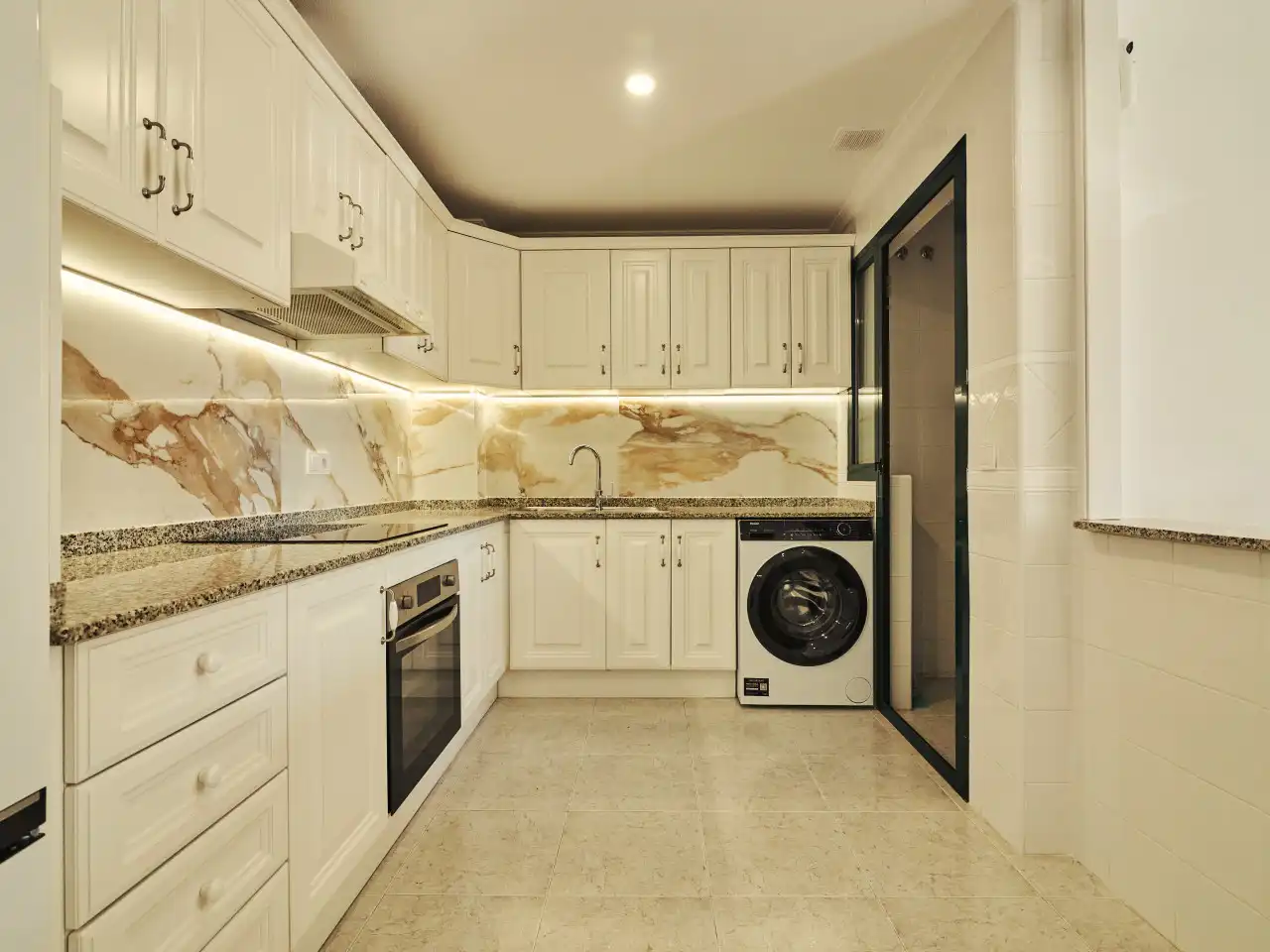 Cocina de Apartamento en venta en Orihuela con Aire acondicionado, Calefacción y Terraza