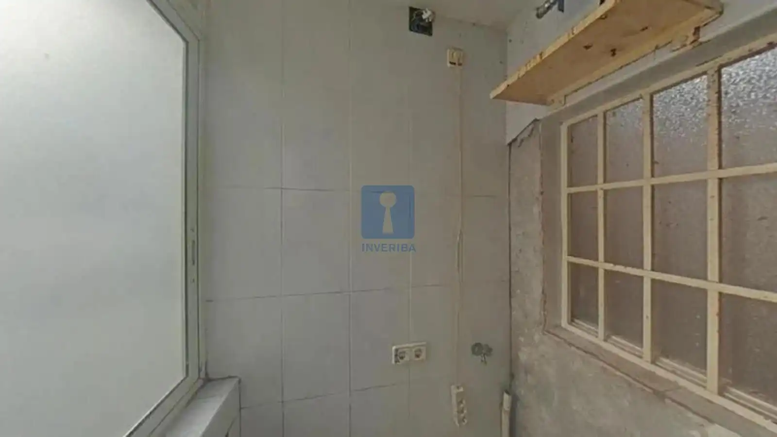 Bany de Pis en venda en Cubelles