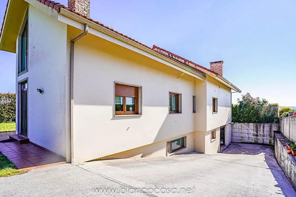 Exterior view of Houses for sale in Carballo  with Heating, Private garden and Storage room