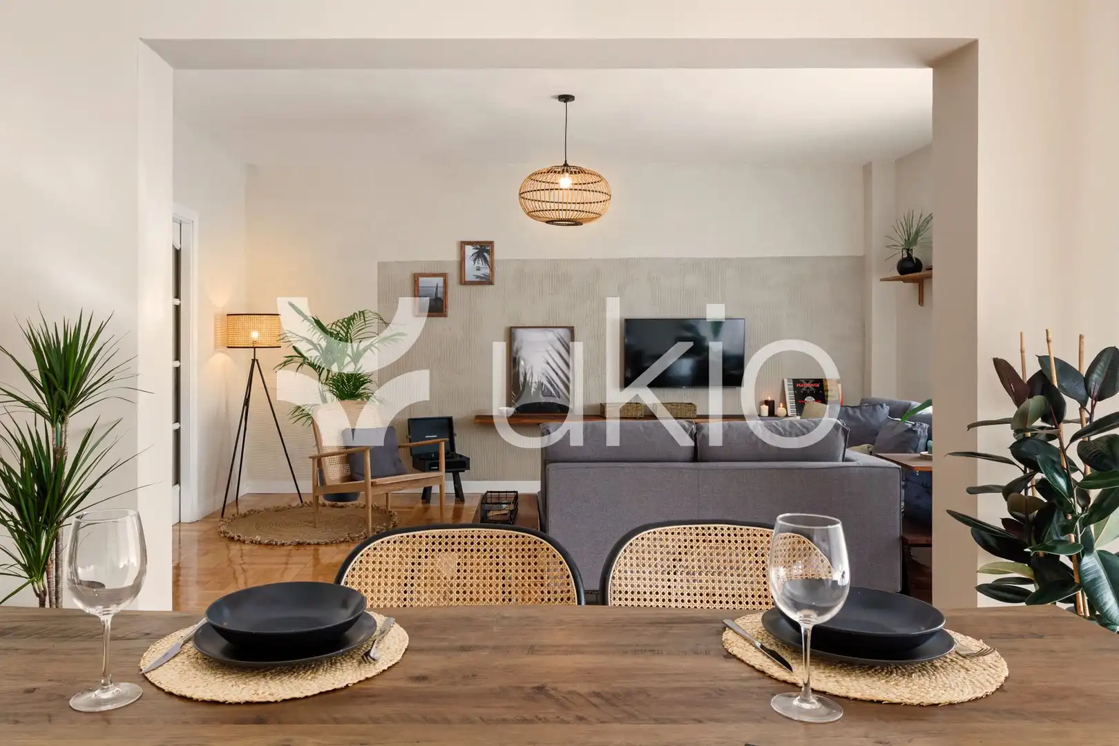 Living room of Apartments for rent in Madrid  with Air Conditioner, Terrace and Furnished