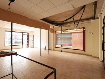 Local comercial en venda a Centro comercial REDONDELA PB prt 16