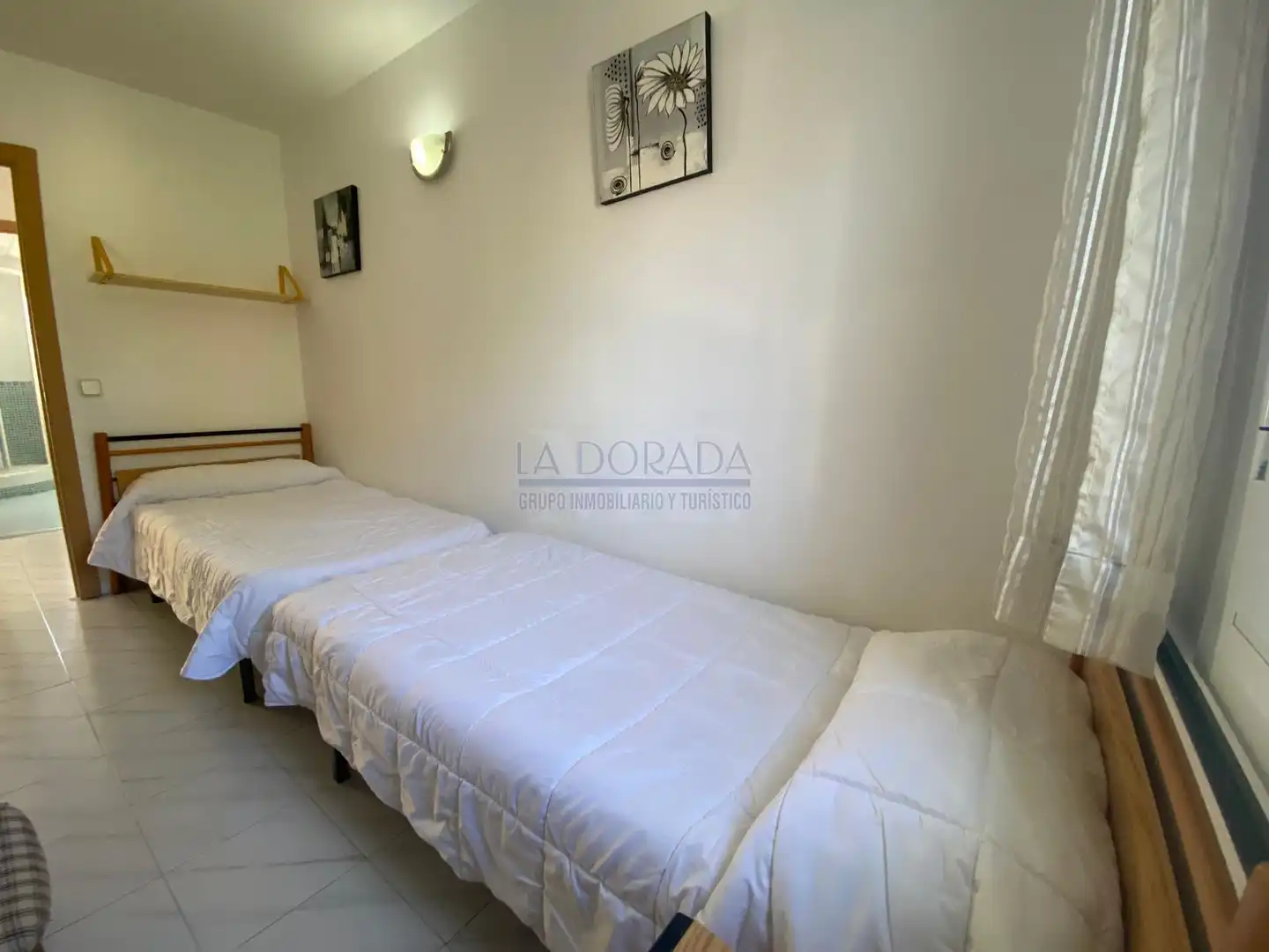 Dormitori de Casa adosada en venda en Cambrils amb Jardí privat, Terrassa i Moblat