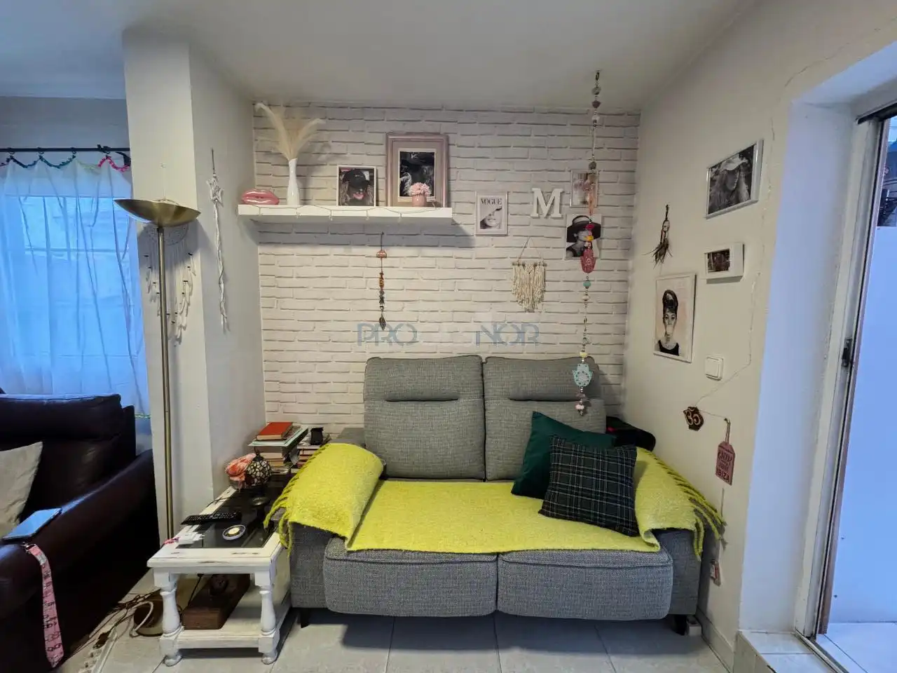 Sala d'estar de Àtic en venda en San Andrés del Rabanedo amb Calefacció, Terrassa i Traster