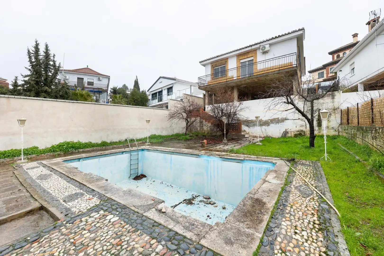 Chalet con jardín en venta en Calle Rumanía 30, imagen 23