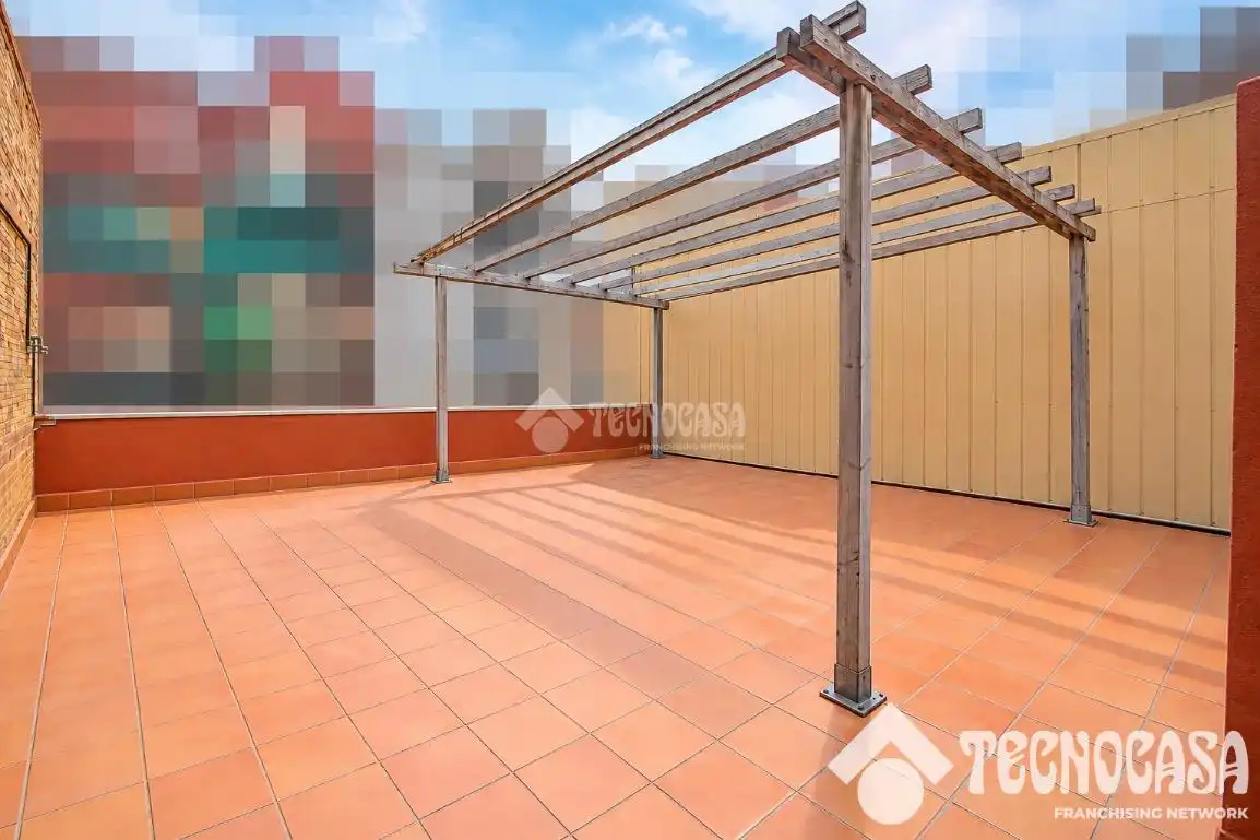 Casa aparellada amb terrassa en venda a Cerdanyola, imagen 33