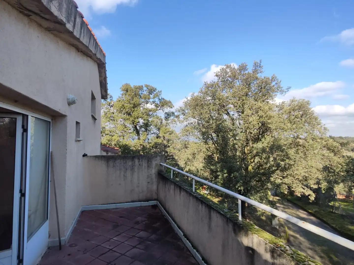 Terrassa de Casa o xalet en venda en Sevilla la Nueva amb Calefacció, Jardí privat i Terrassa