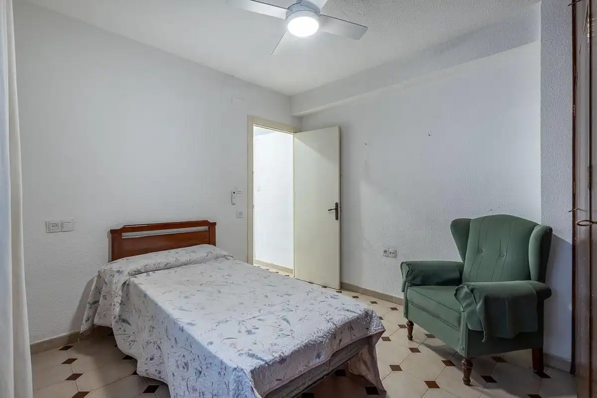 Habitación de Piso en venta en Granada con Terraza