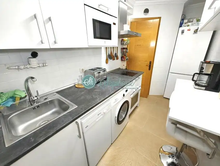Cocina de Piso en venta en Segovia con Calefacción, Terraza y Amueblado