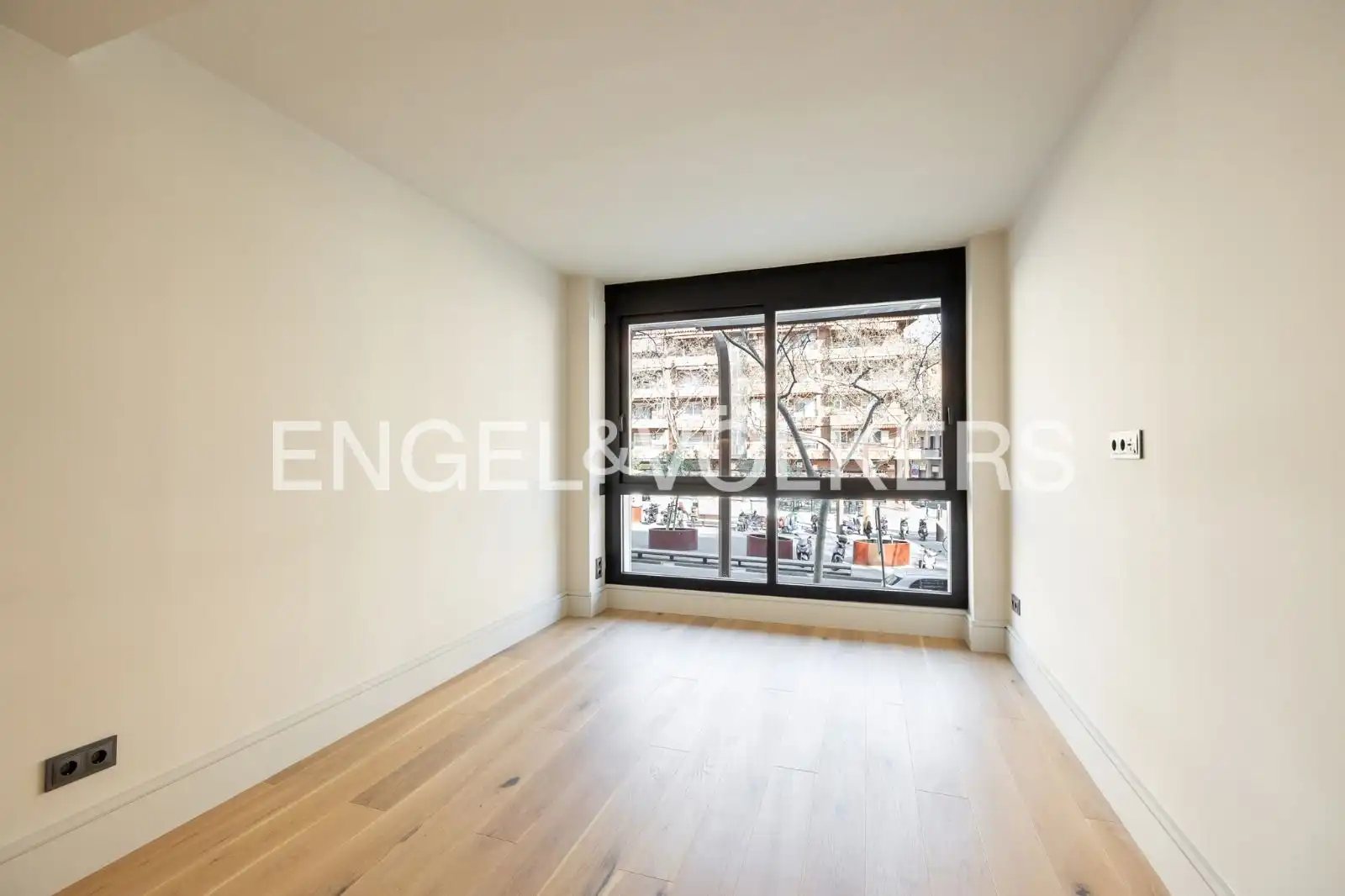 Bedroom of Flat for sale in Barcelona  with Air Conditioner, Heating and Parquet flooring