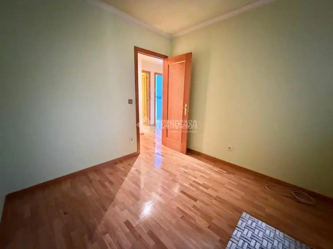 Piso en venta en Palencia con Calefacción, Parquet y Terraza