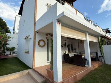 Adossat amb piscina de lloguer a Playamar - Benyamina