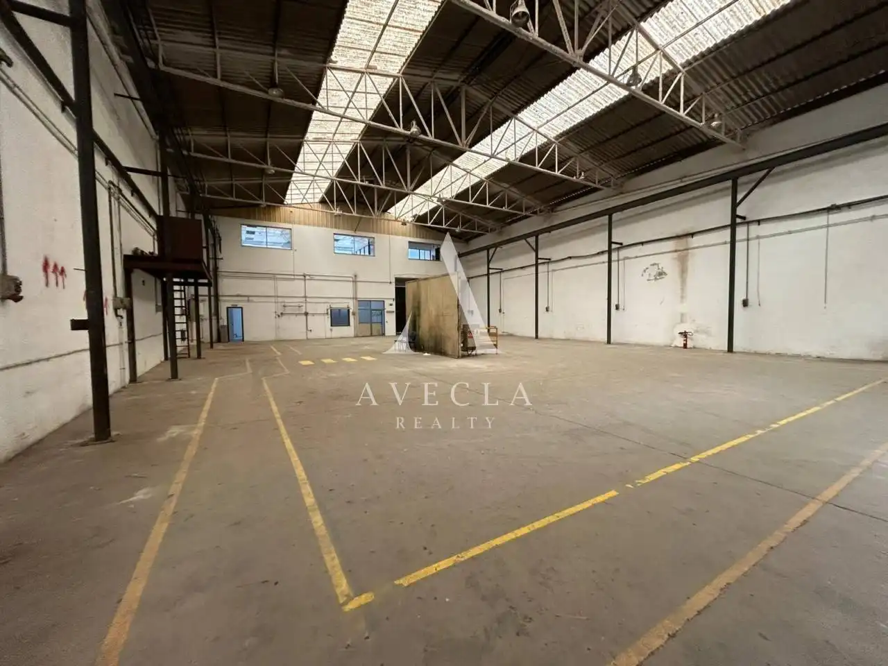 Vista exterior de Nave industrial de alquiler en Sant Climent de Llobregat
