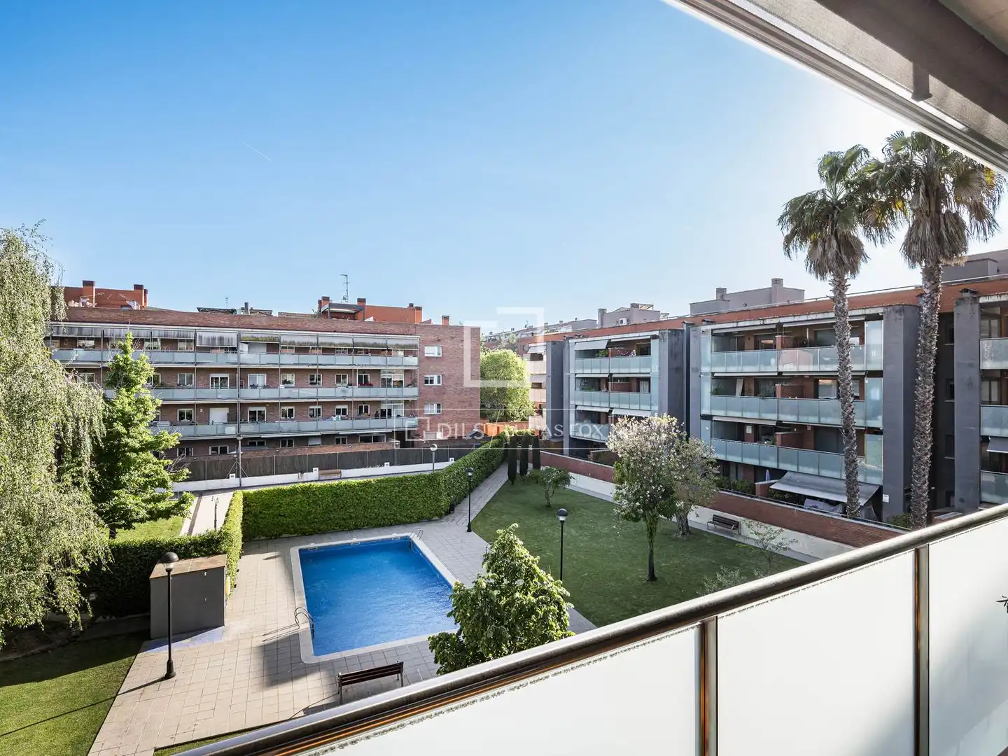 Swimming pool of Flat for sale in Sant Cugat del Vallès  with Air Conditioner, Heating and Terrace