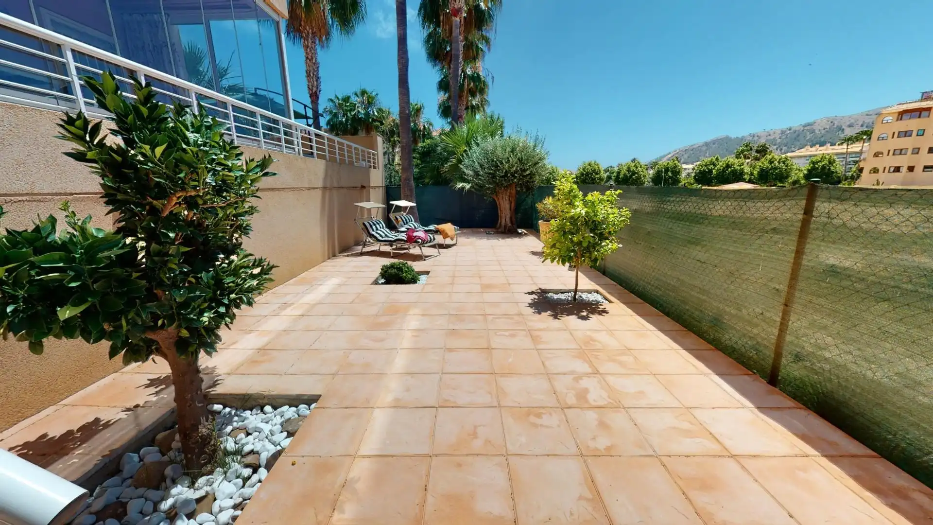 Terrasse von Wohnungen zum Verkauf in L'Alfàs del Pi mit Klimaanlage, Privatgarten und Terrasse