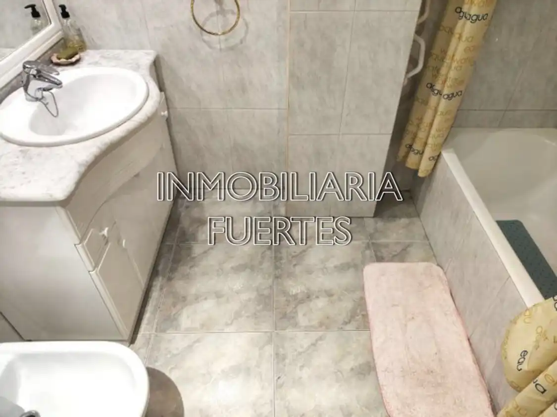 Flat for rent in Avenida de Mariano Andrés, Las Ventas