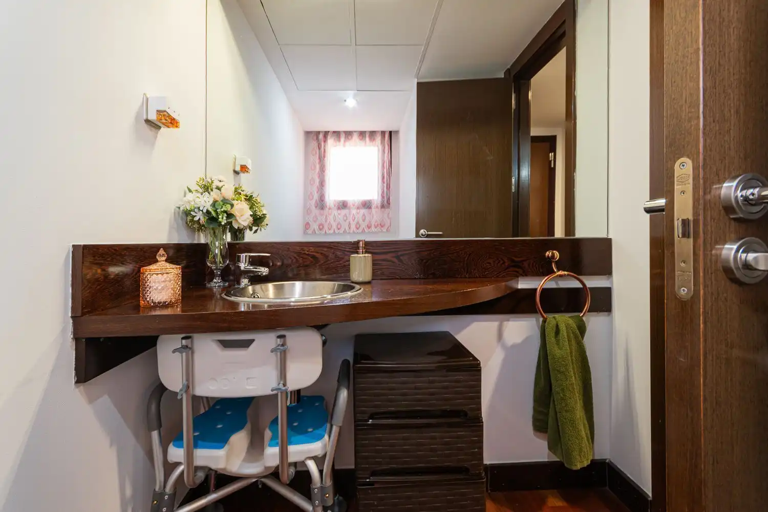 Bathroom of Detached homes for sale in Fuenlabrada  with Air Conditioner, Heating and Storage room