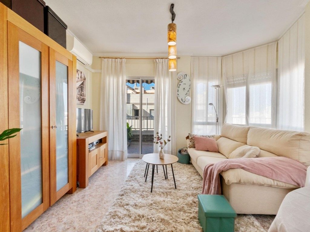 Living room of Apartment for sale in Torrevieja  with Air Conditioner and Furnished