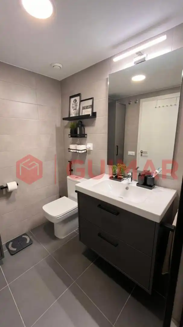 Bathroom of Flat for sale in Sant Just Desvern  with Air Conditioner, Heating and Private garden