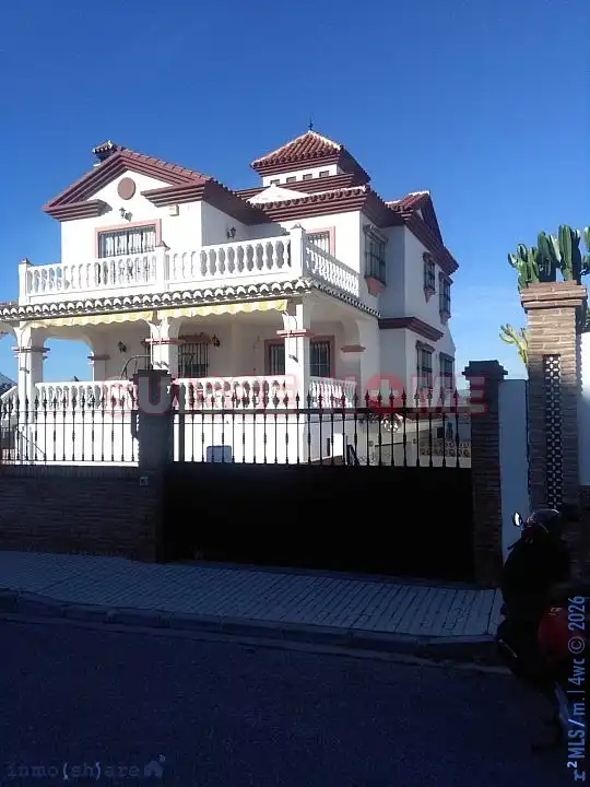 Villa mit Pool zum Verkauf in Torre del Mar, imagen 3