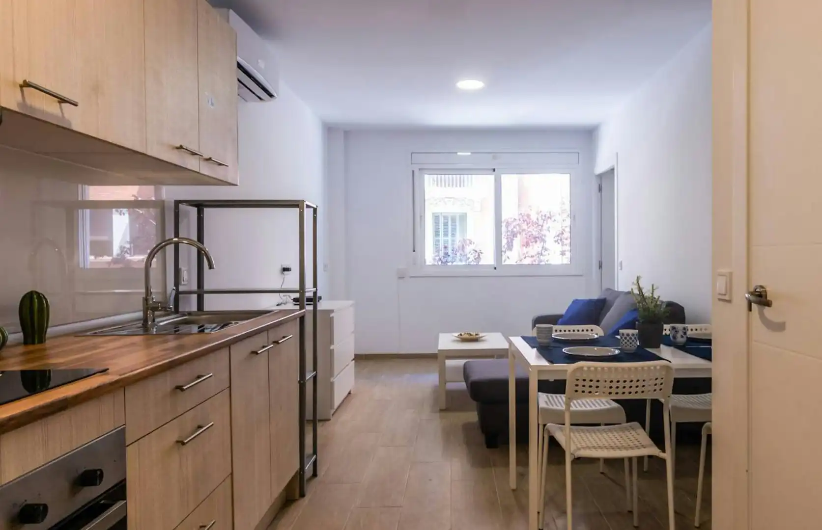 Kitchen of Flat for rent in Barcelona  with Air Conditioner, Heating and Furnished