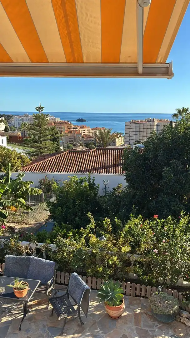 Exterior view of Houses for sale in Almuñécar  with Air Conditioner, Heating and Private garden