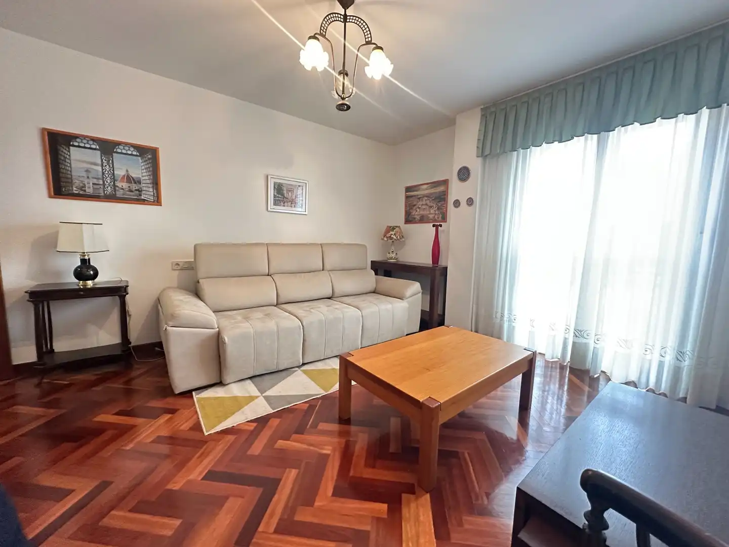 Wohnzimmer von Wohnung zum Verkauf in Ames mit Heizung, Parkett und Abstellraum
