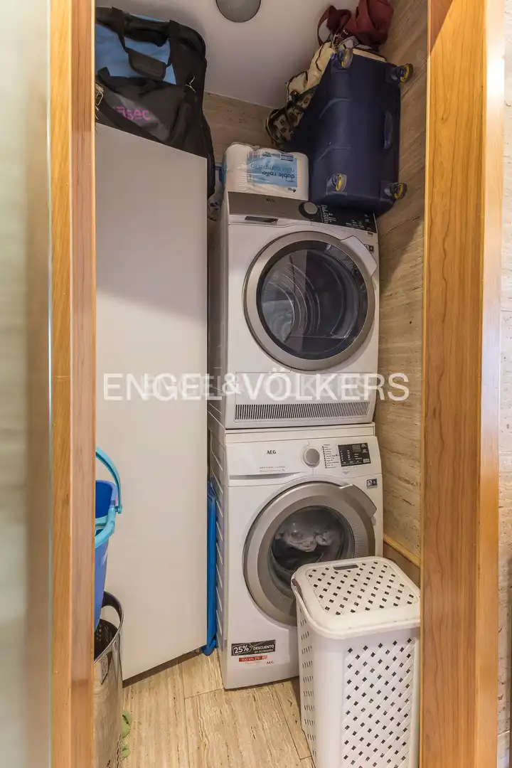 Flat for sale in Madrid  with Air Conditioner, Heating and Parquet flooring