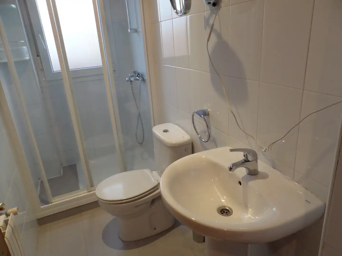 Baño de Piso de alquiler en San Agustín del Guadalix con Aire acondicionado, Calefacción y Parquet