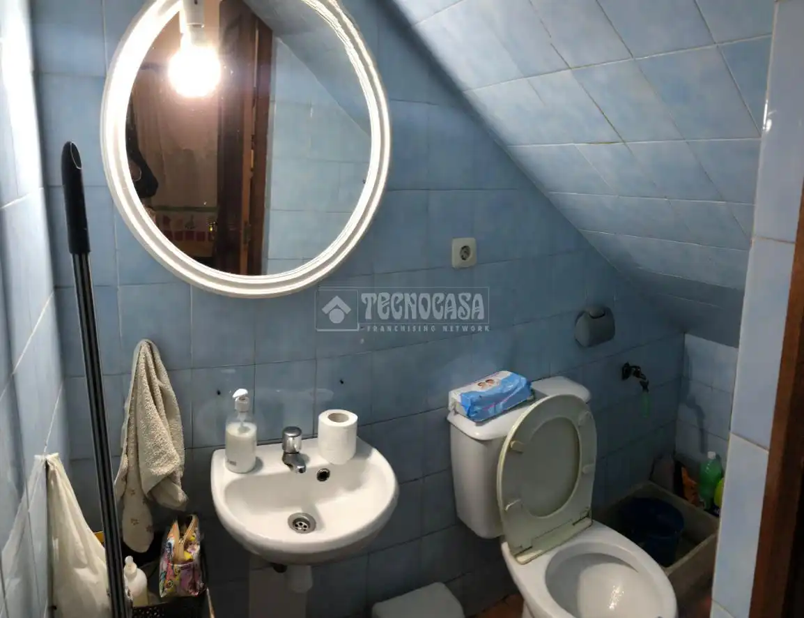 Baño de Casa adosada en venta en Sevilla con Aire acondicionado y Balcón