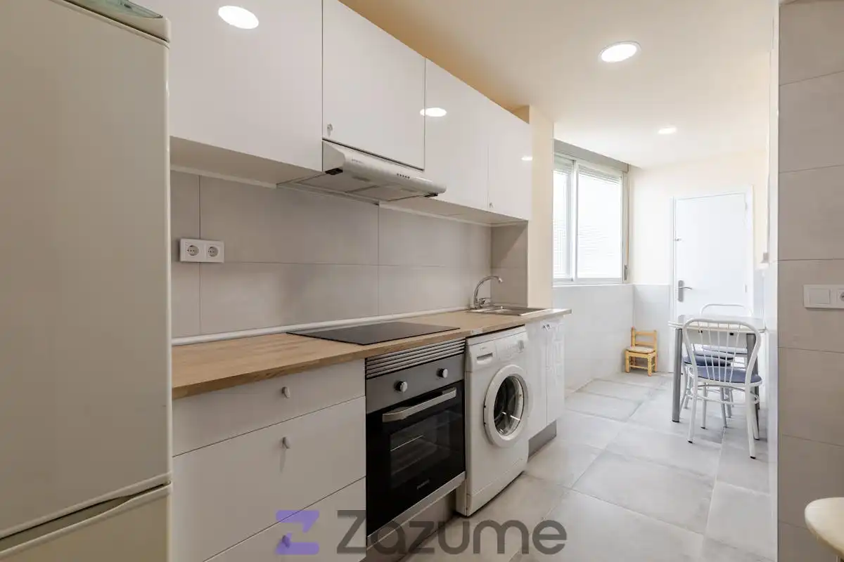 Küche von Wohnung zur Miete in Madrid mit Klimaanlage, Heizung und Möbliert