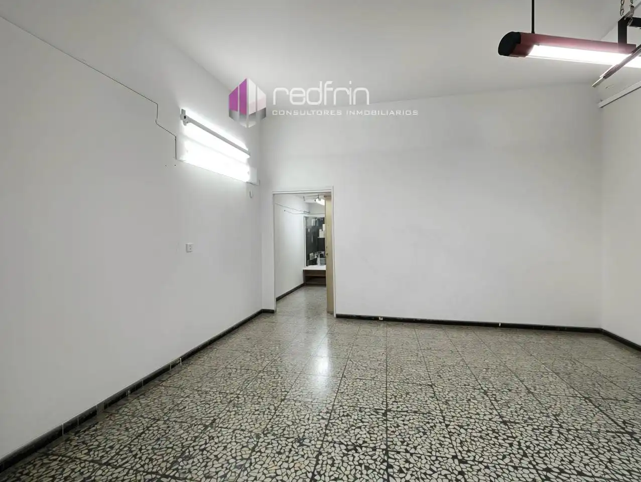 Business premises for sale in Calle de Fernández de los Ríos, imagen 3