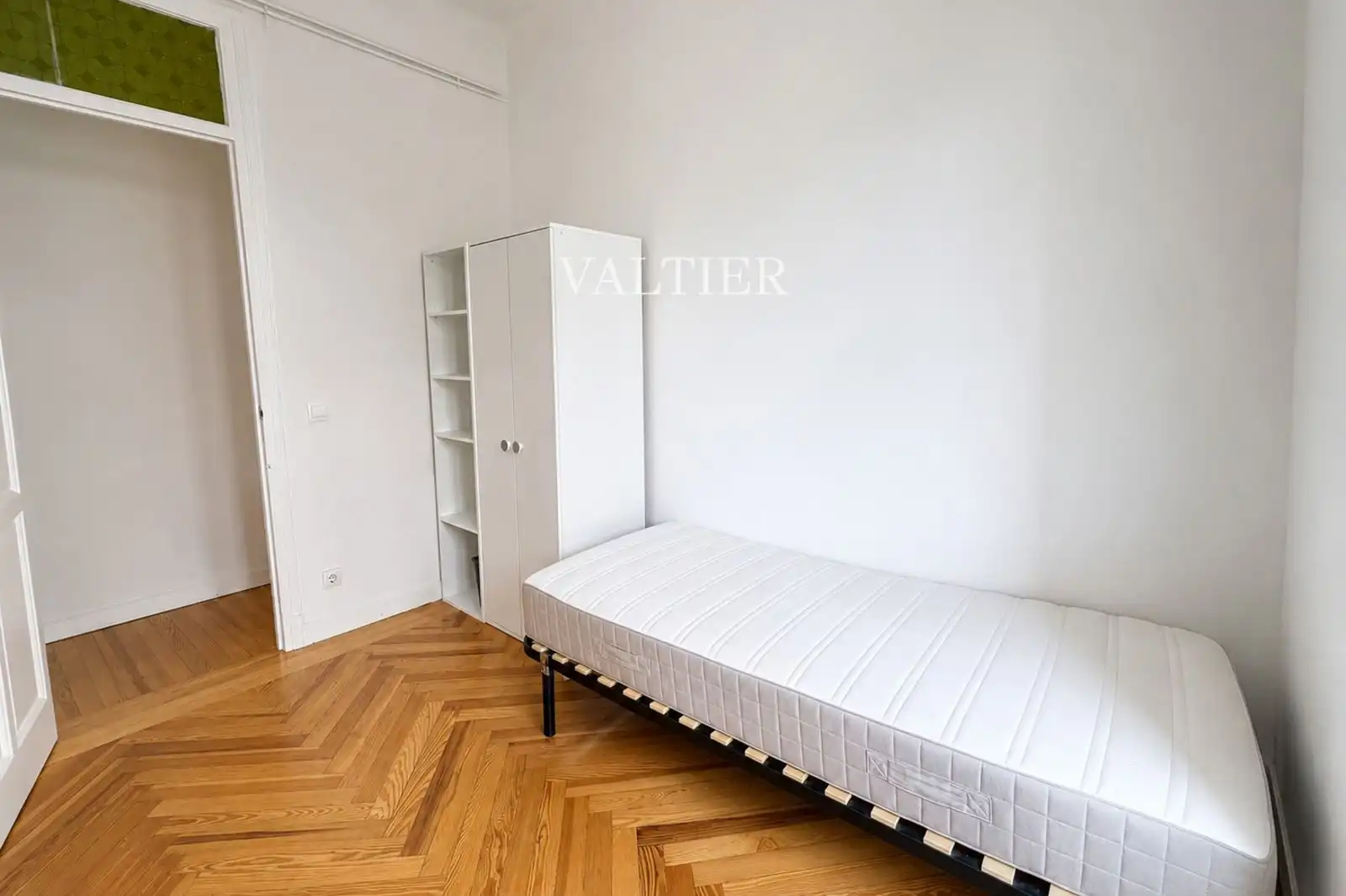 Habitación de Piso de alquiler en Madrid con Amueblado