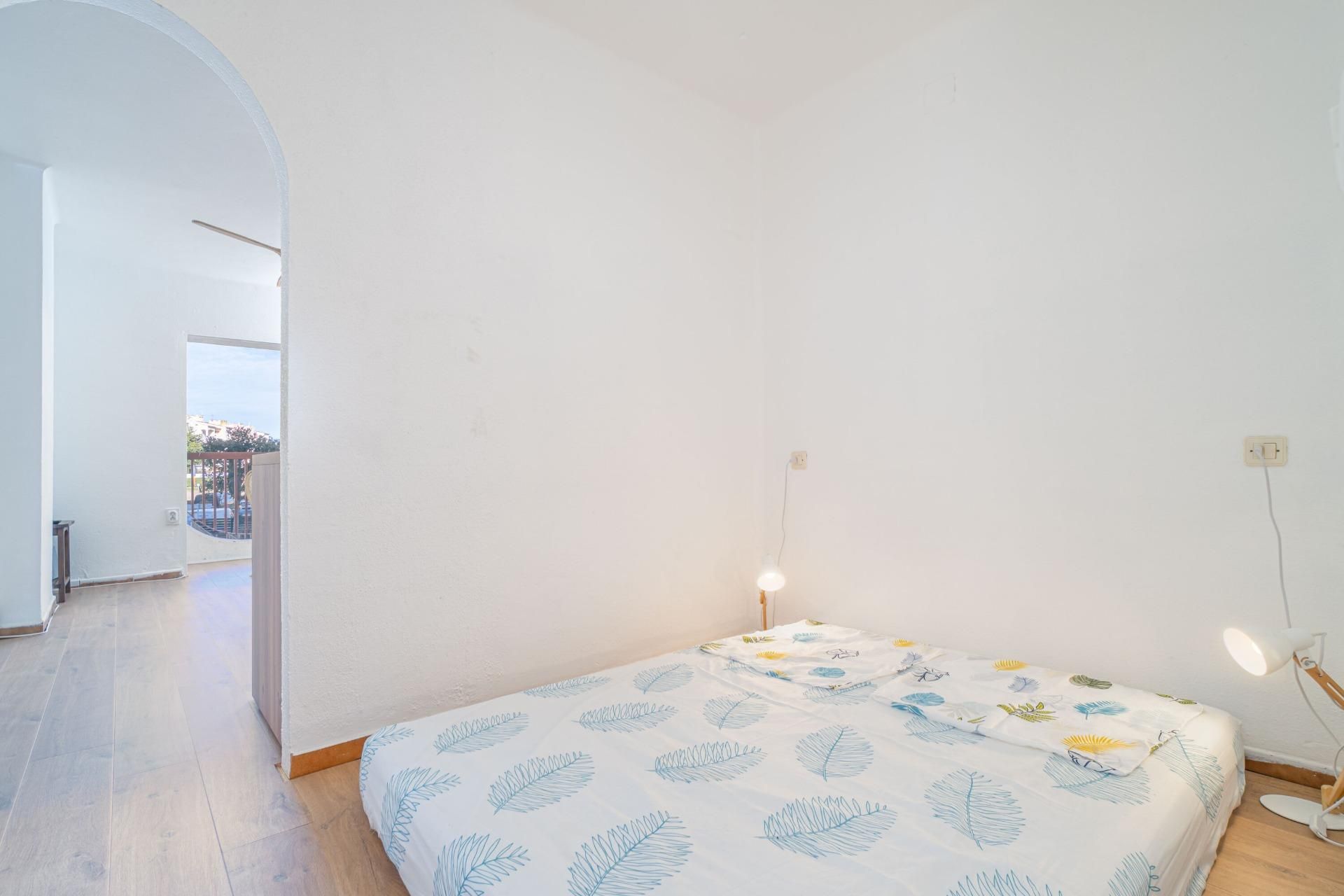 Schlafzimmer von Wohnung zum verkauf in Fortià mit Parkett