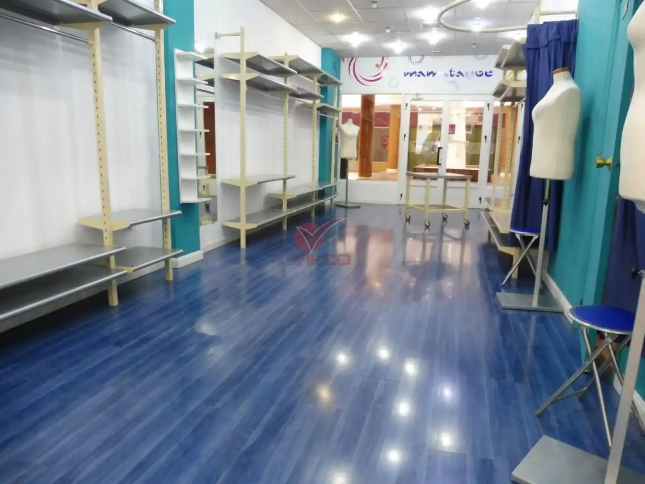 Local comercial en venda a ANTONIO MAURA