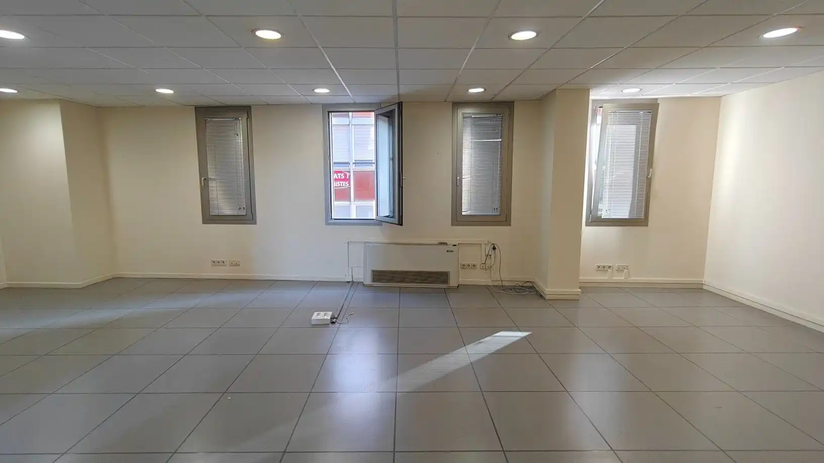 Office space with lift to rent in Centre, imagen 10