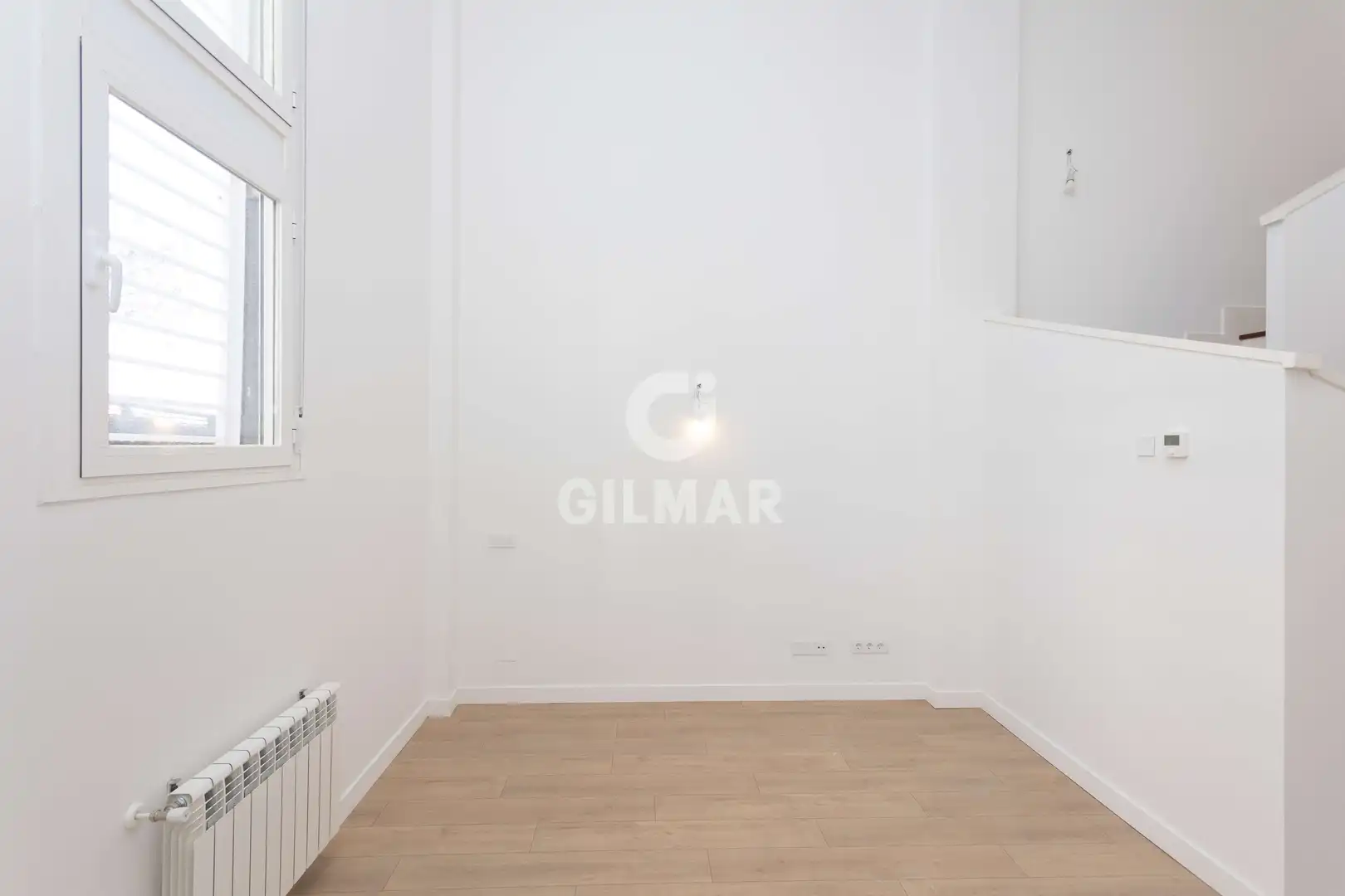 Habitación de Dúplex en venta en Madrid con Calefacción