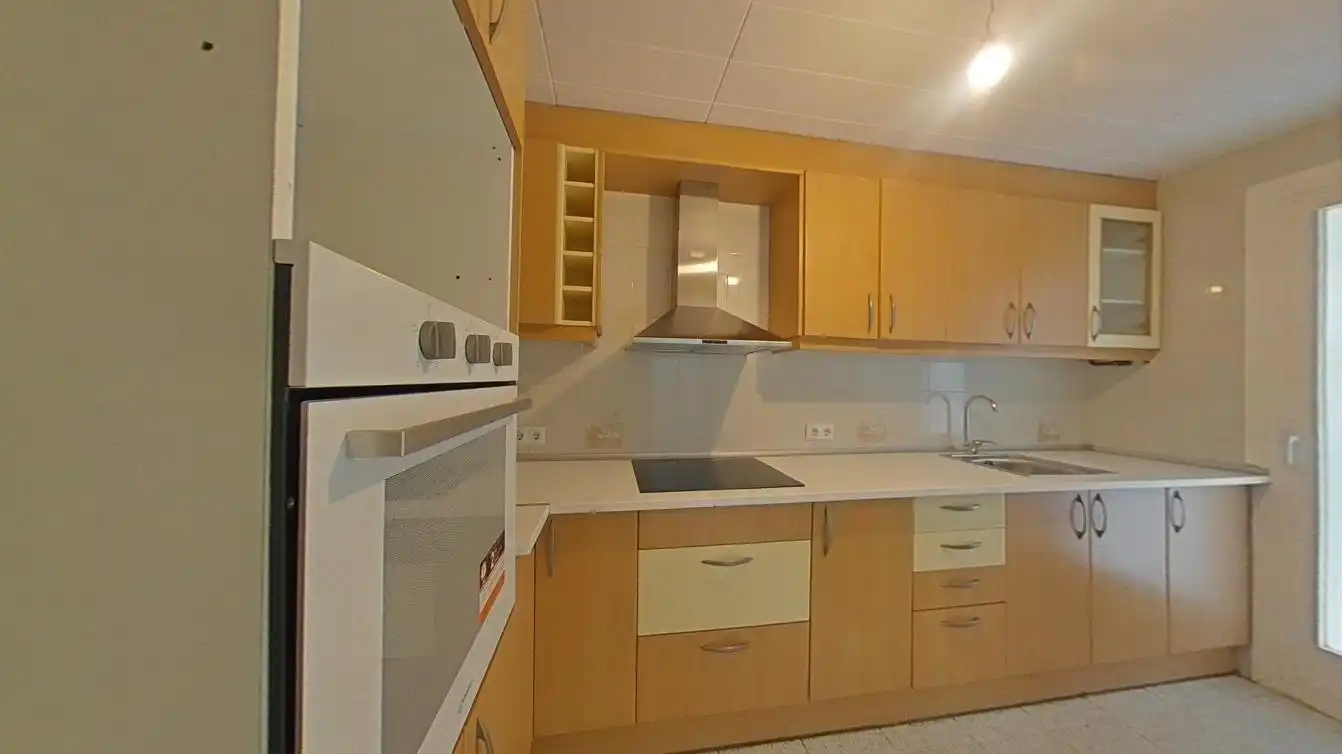 Cocina de Piso en venta en Sant Boi de Llobregat con Balcón