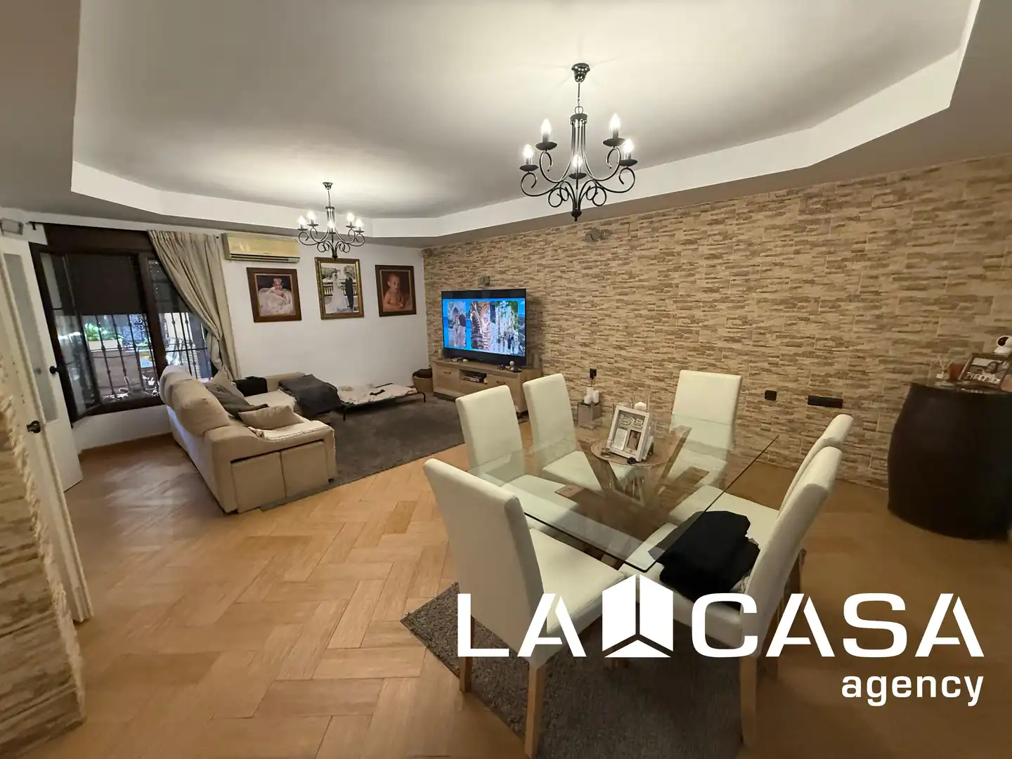 Living room of Detached homes for sale in Dos Hermanas  with Air Conditioner, Terrace and Storage room