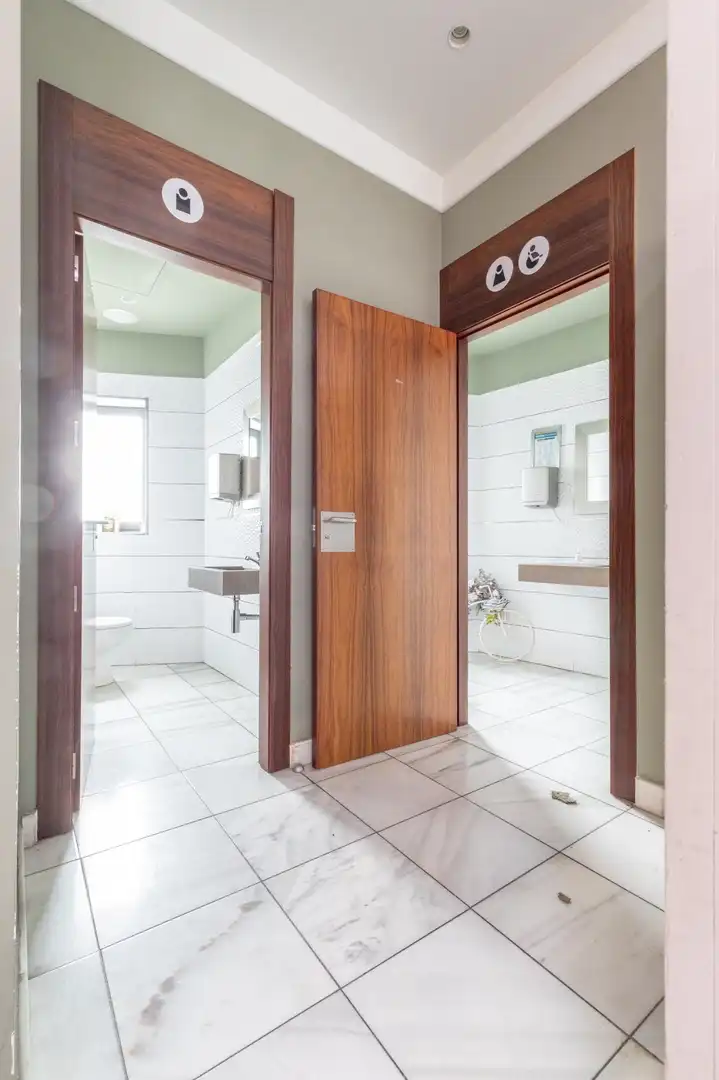 Edificio en venta en Avenida Juan Carlos I, Campos del Río