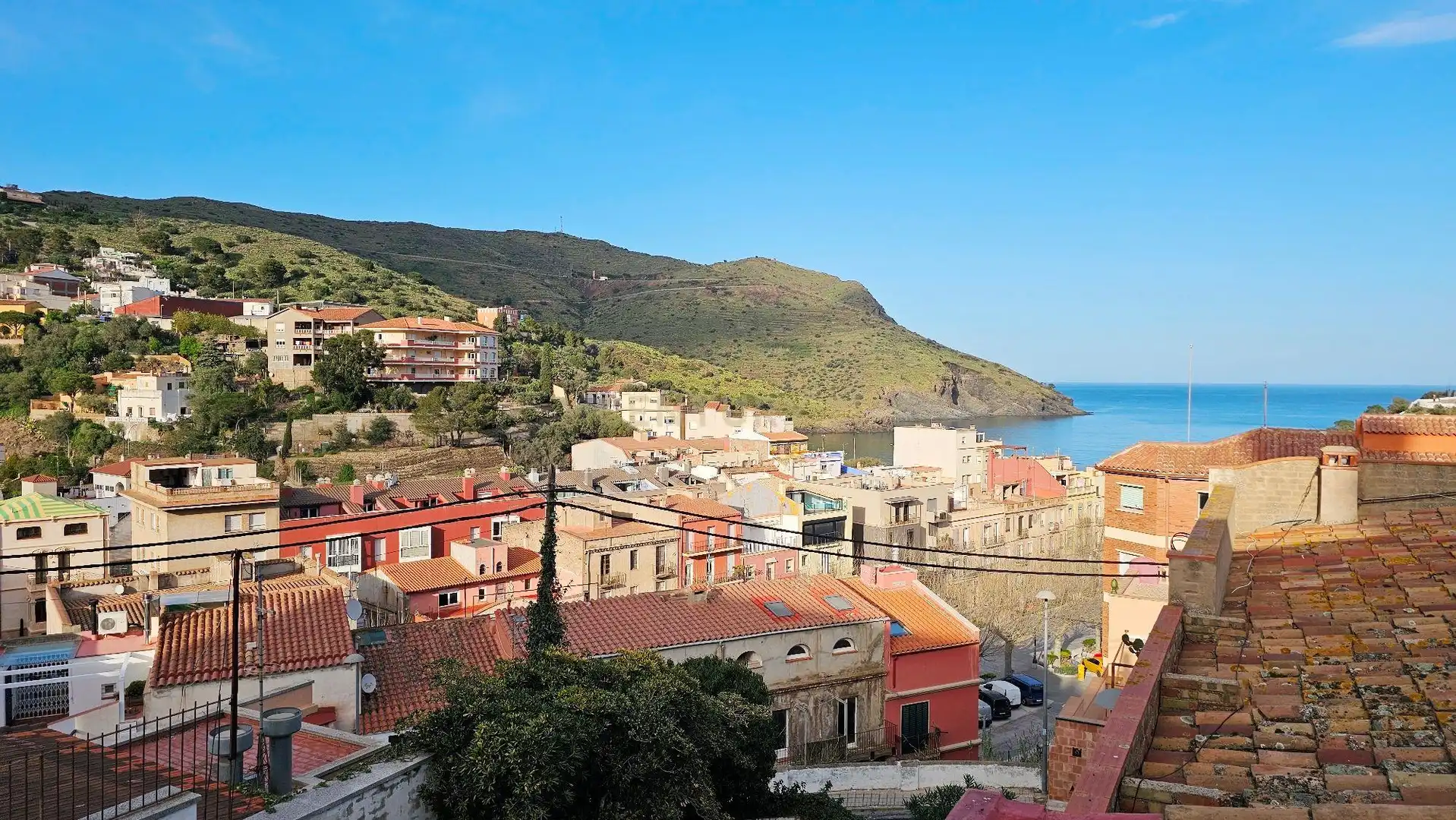 Vista exterior de Casa o chalet en venta en Portbou con Aire acondicionado, Horno y Lavadora