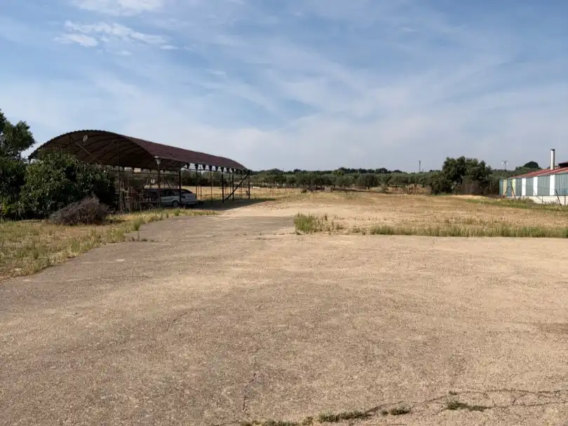 Industrial land for sale in San Vicente de Alcántara