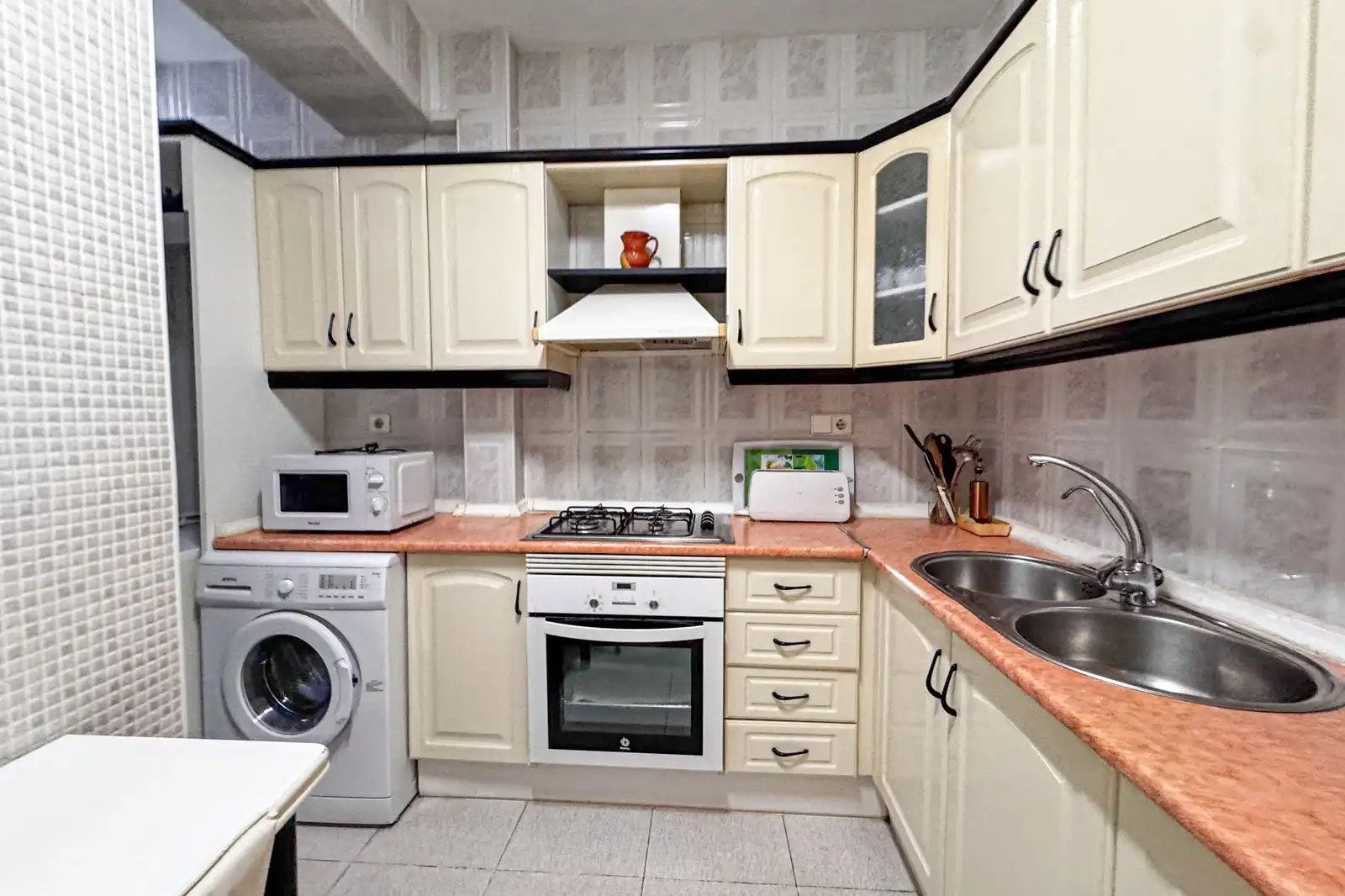 Kitchen of Flat for sale in Almería  with Air Conditioner, Heating and Terrace