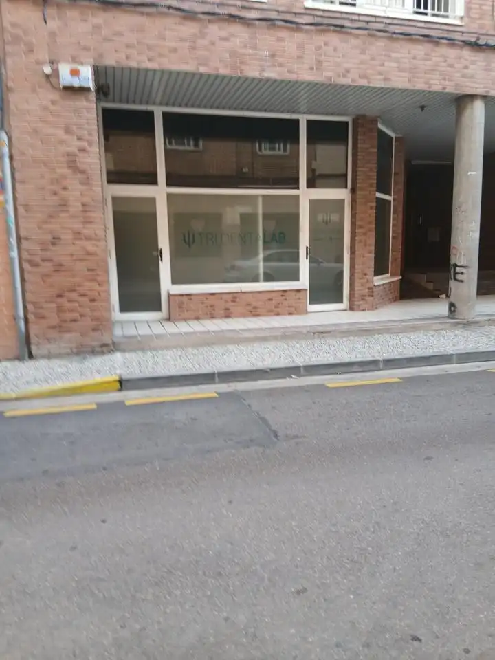 Geschaftsraum zur Miete in Zaragoza