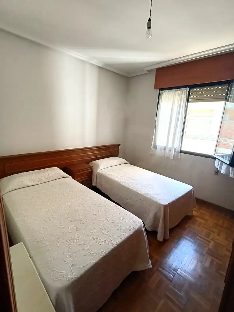 Habitación de Edificio en venta en Sahagún